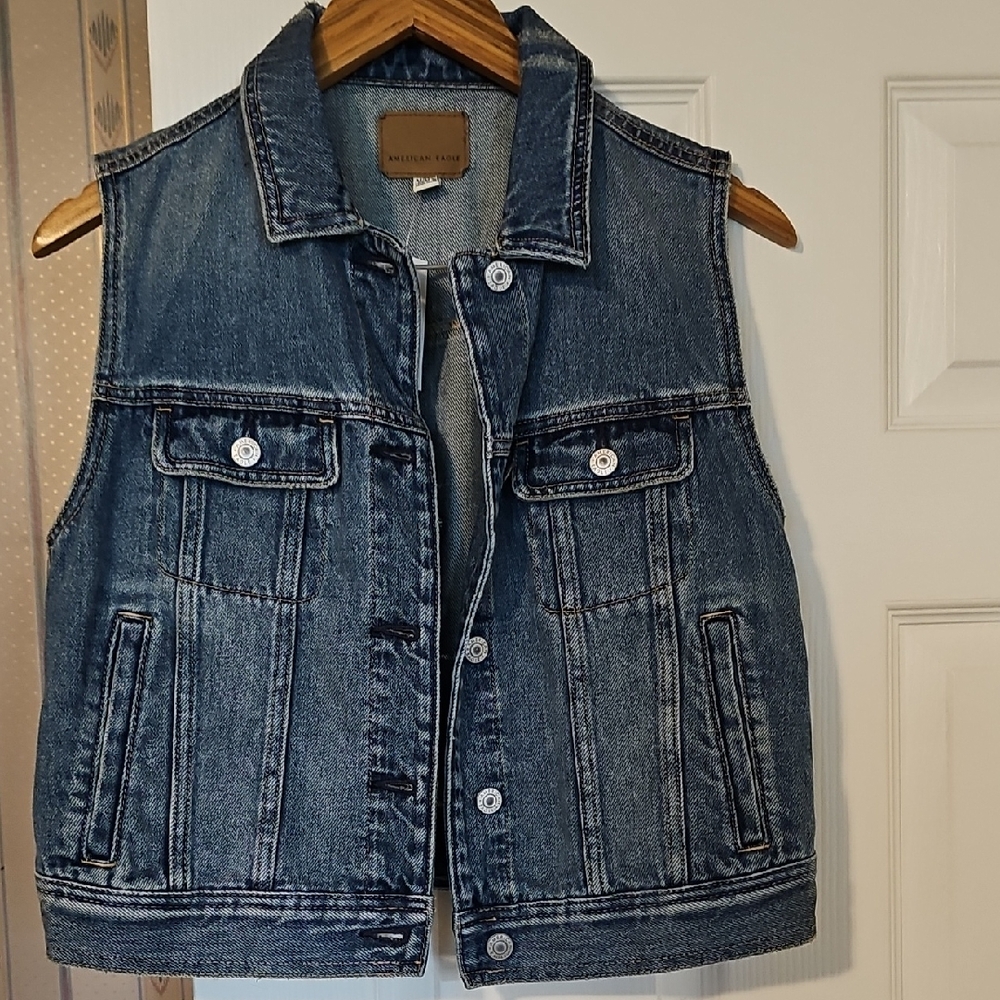 American Eagle Outfitters Light Blue Denim Vest